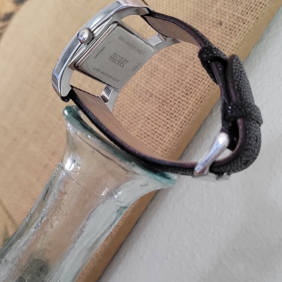 BADGLEY MISCHKA Stunning Women's Watch - Picture 6 of 16